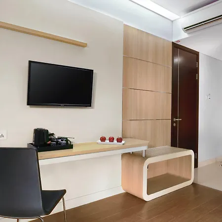 Hotel Neo Gubeng By Aston-3